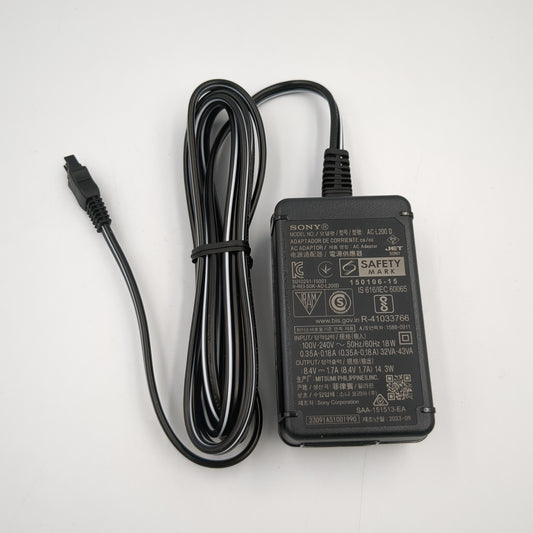 Power Adapter (AC-L200D) - 149043049